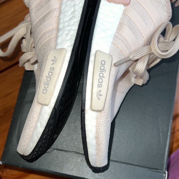 Adidas NMD R1 - Picture 10 of 13